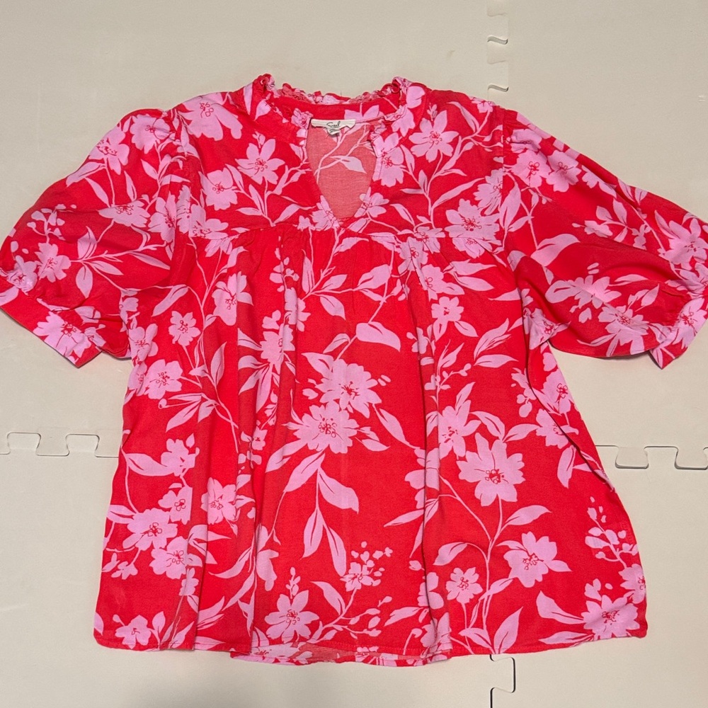 Easel Coral and Pink Flowy Blouse